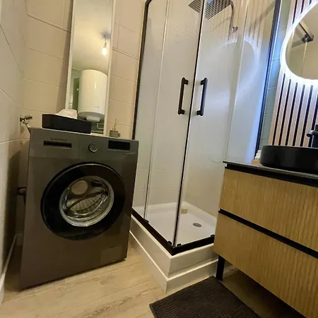 Cozy, Comfortable In Pin-rolland 滨海圣芒德里耶